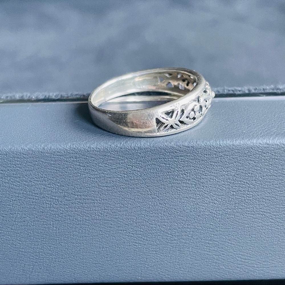 FILIGREE OPEN WORK STERLING SILVER STACKABLE BAND RING - Picture 4 of 10